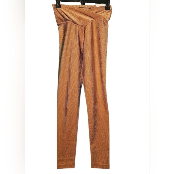 Aerie Offline Medium NWT Ribbed Copper 7/8 Legging Hi-Rise - Picture 1 of 4